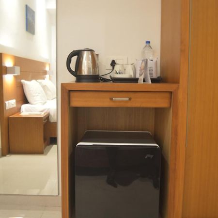 Hotel Apsara Shoranur Luaran gambar