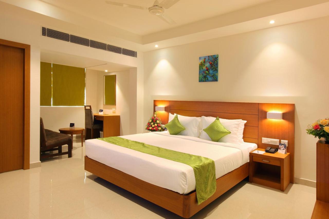 Hotel Apsara Shoranur Luaran gambar