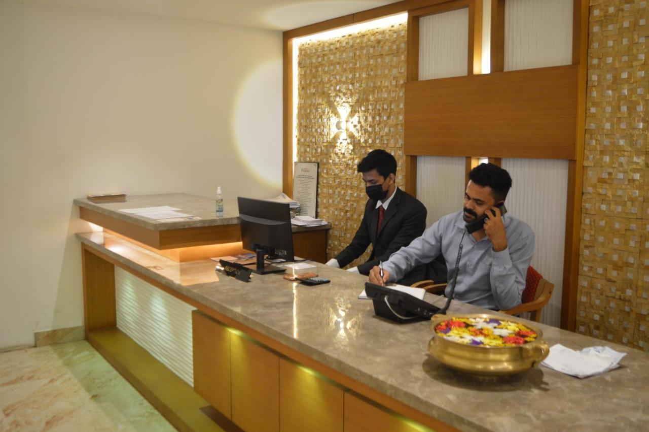 Hotel Apsara Shoranur Luaran gambar