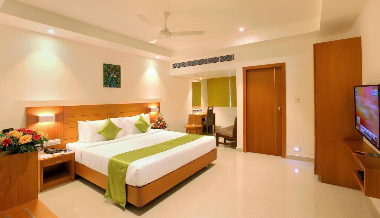 Hotel Apsara Shoranur Luaran gambar