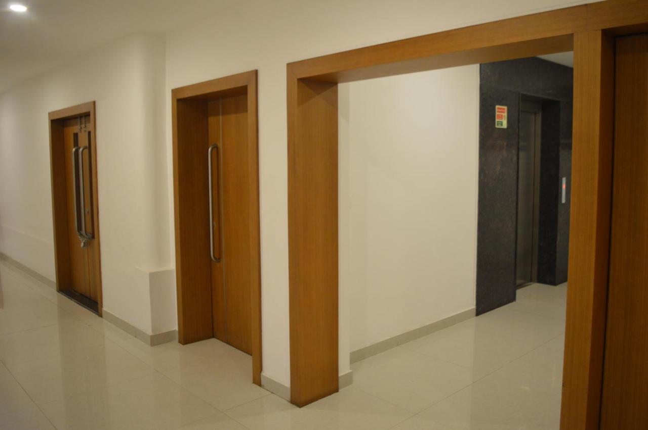 Hotel Apsara Shoranur Luaran gambar