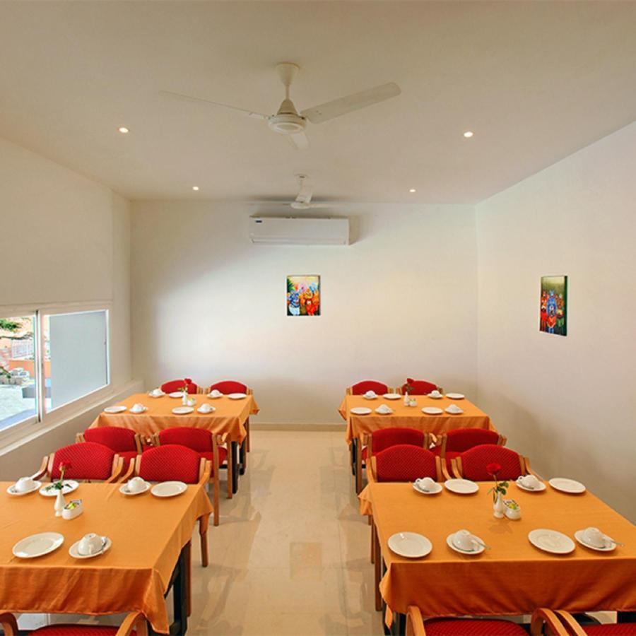Hotel Apsara Shoranur Luaran gambar