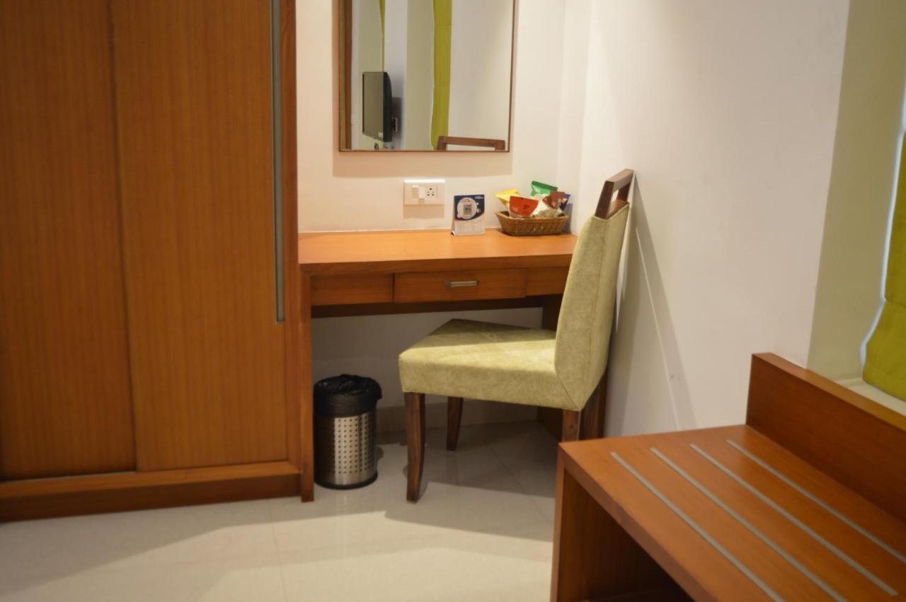 Hotel Apsara Shoranur Luaran gambar
